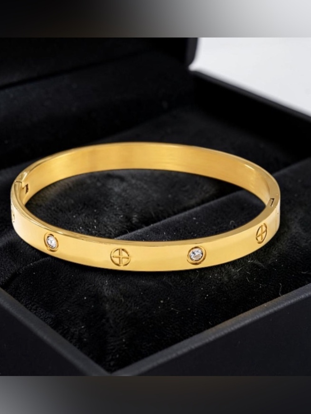 Gold Stainless Steel Bracelet β Waterproof β 7 Inches π